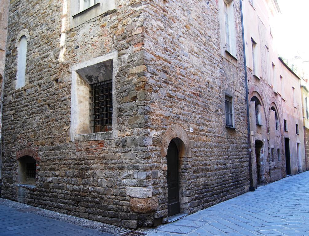 Palazzo Lengueglia B&B Albenga Luaran gambar